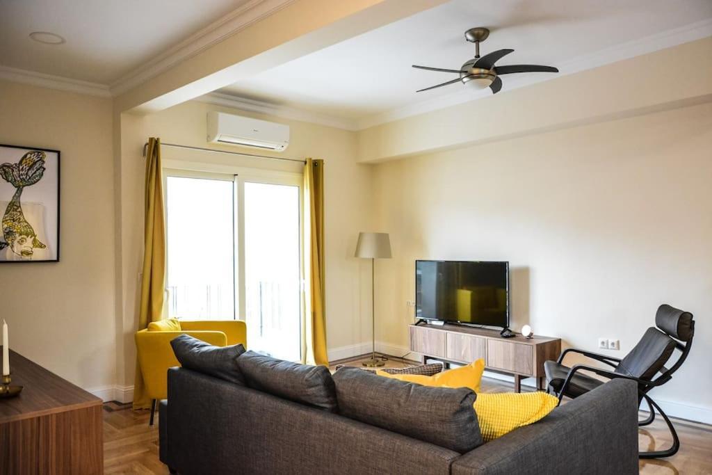 The Parthenon Terrace Renovated With A View ! Apartament Atena